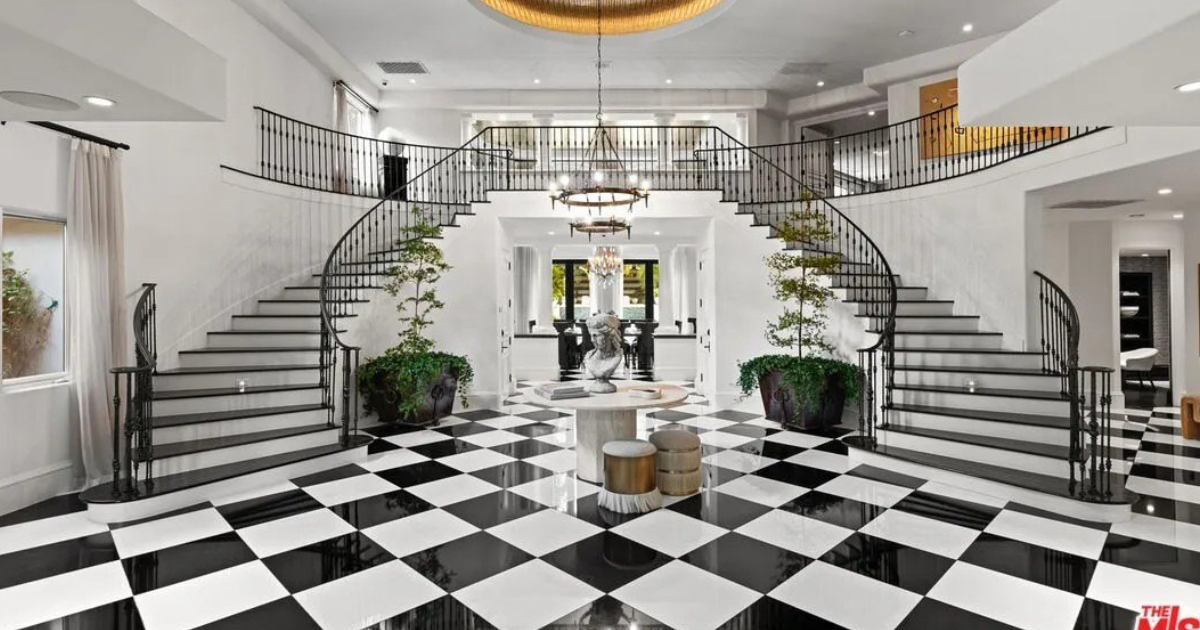 KUWTK house